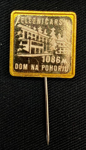 Slovenian Mountaineering Pin 23