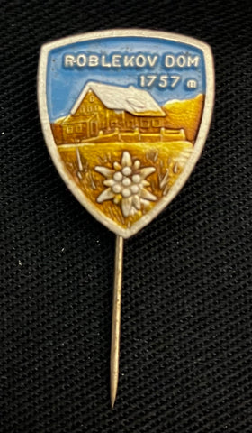 Slovenian Mountaineering Pin 46