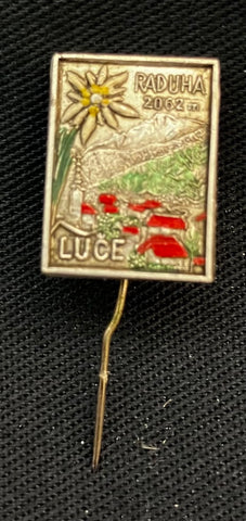 Slovenian Mountaineering Pin 29