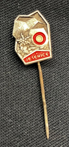 Slovenian Mountaineering Pin 38