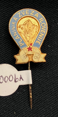 Slovenian Mountaineering Pin 39