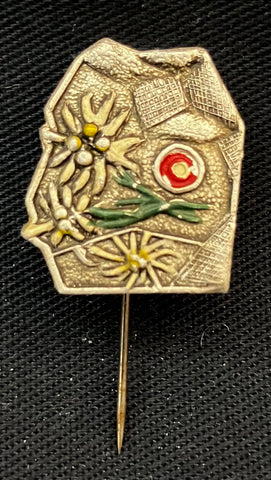 Slovenian Mountaineering Pin 28