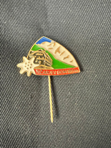 Slovenian Mountaineering Pin 37
